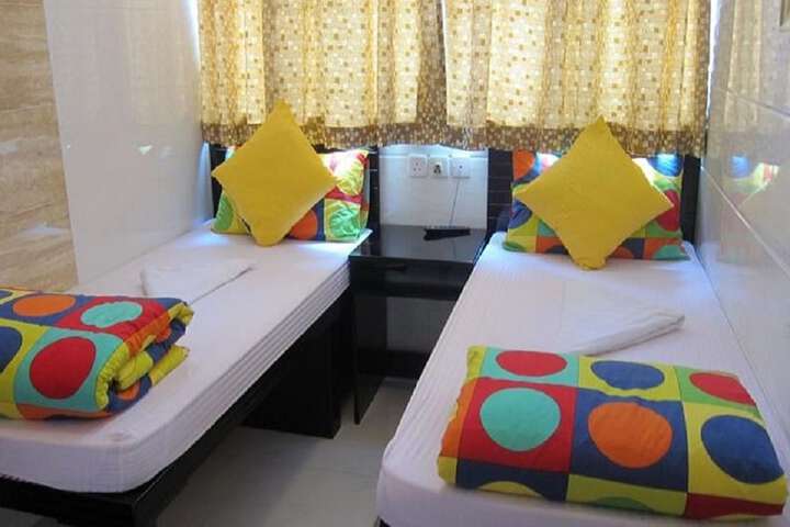 Room 35 of 60