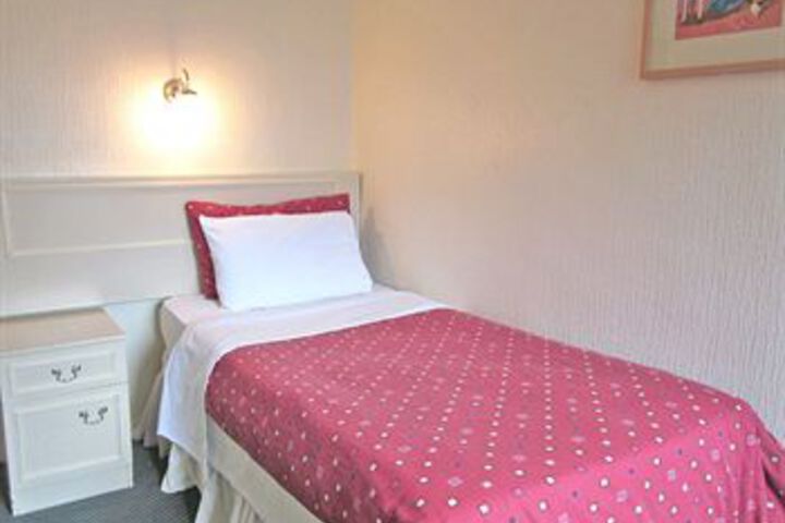 Room 2 of 12