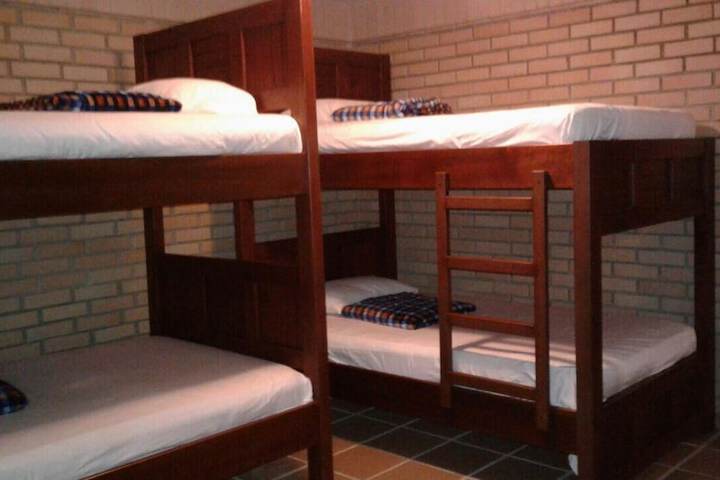 Room 4 of 14