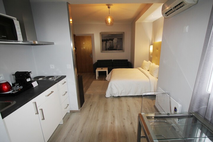 Room 12 of 68