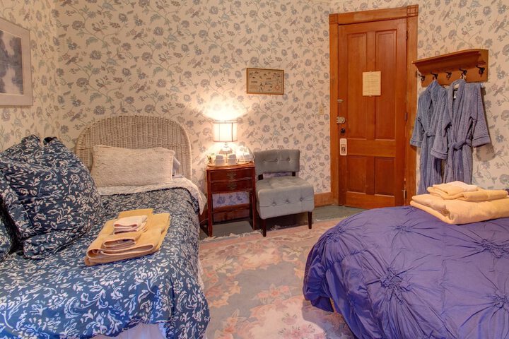 Room 41 of 100