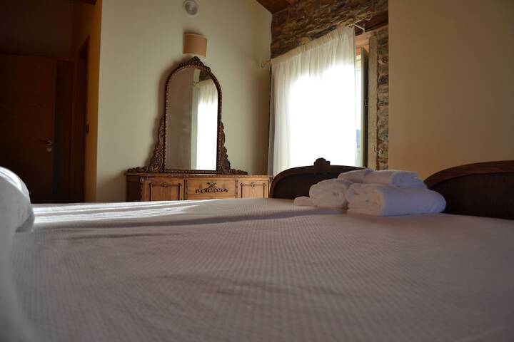 Room 5 of 39