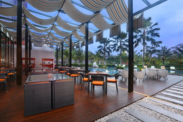 Dining Photos