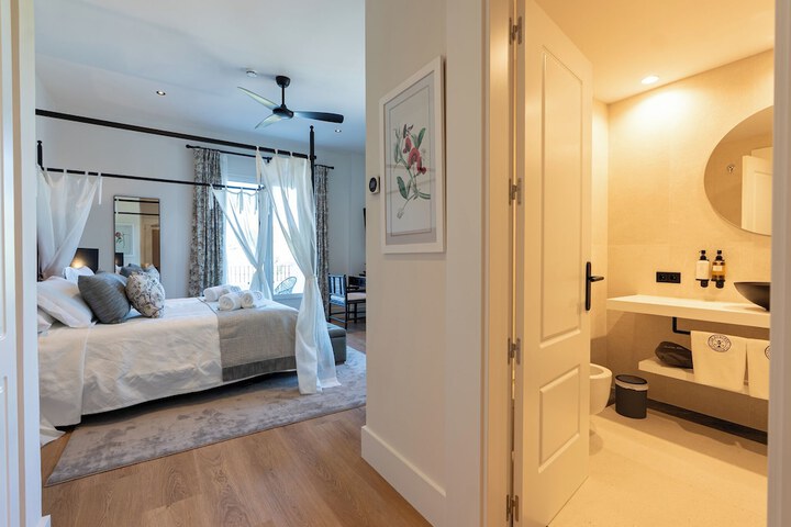 Room 7 of 56