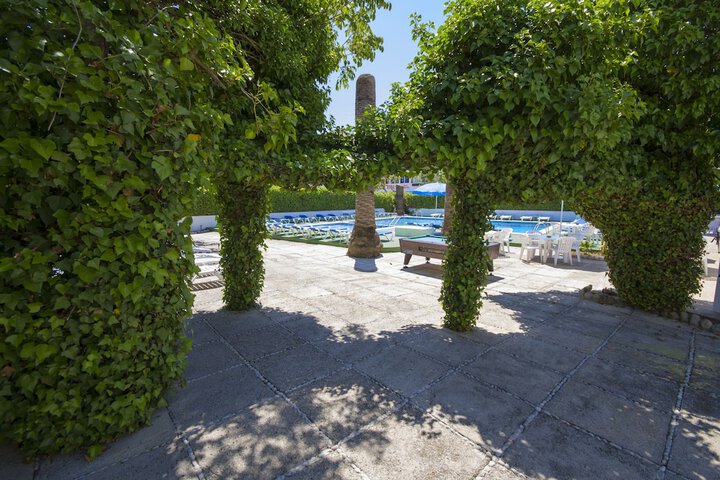 Terrace/Patio 27 of 29