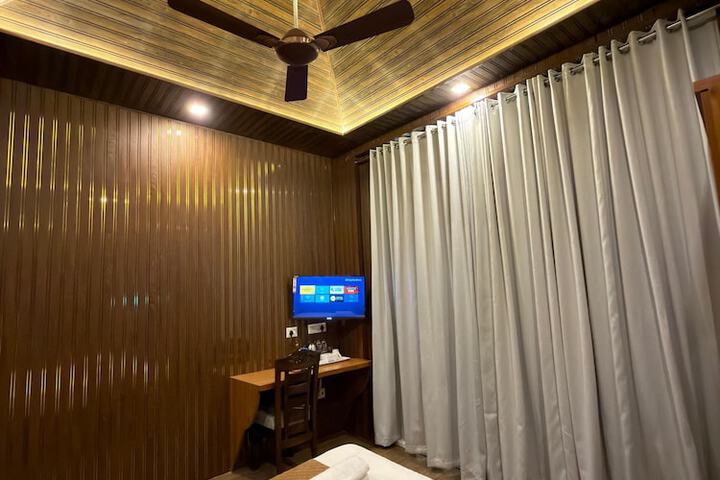 Room 45 of 83