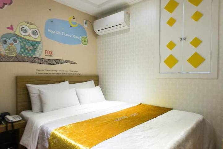 Room 18 of 42