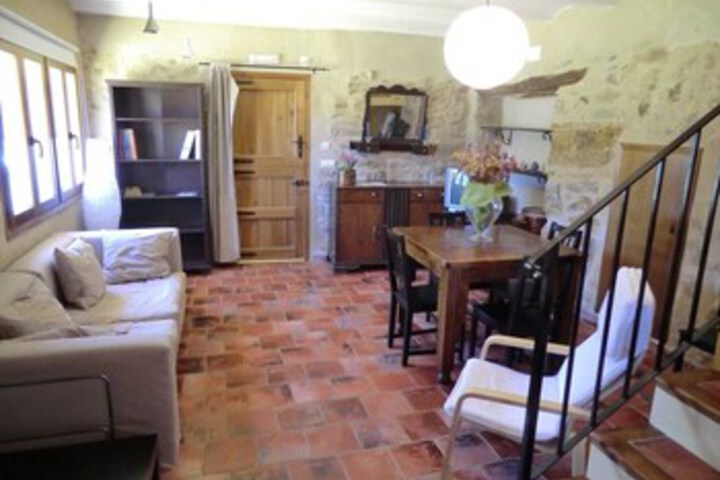 Room 4 of 6