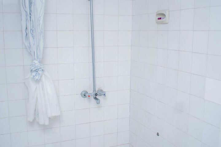Room 70 of 89