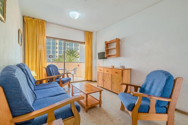 Room 15 of 37