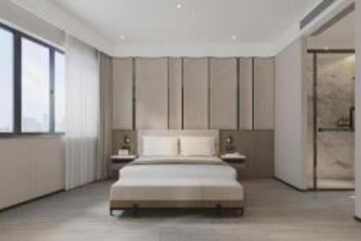 Room 7 of 9