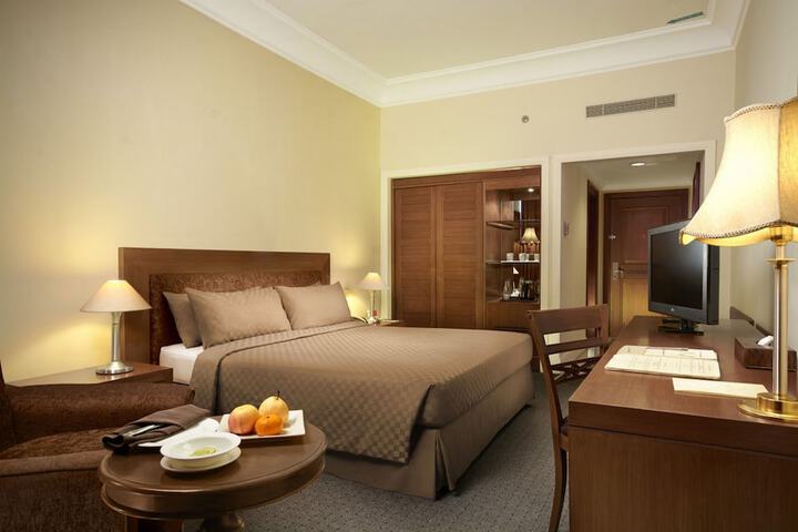 Room 4 of 29