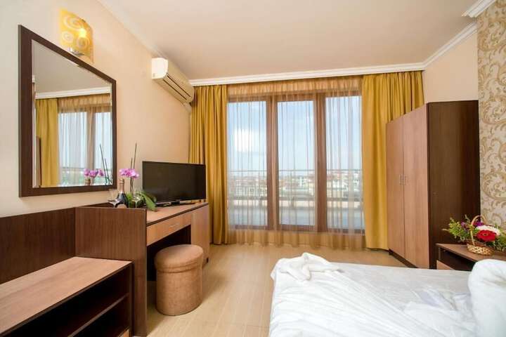 Room 9 of 41