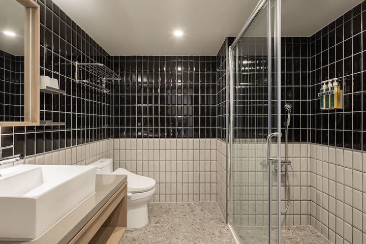Room 37 of 50