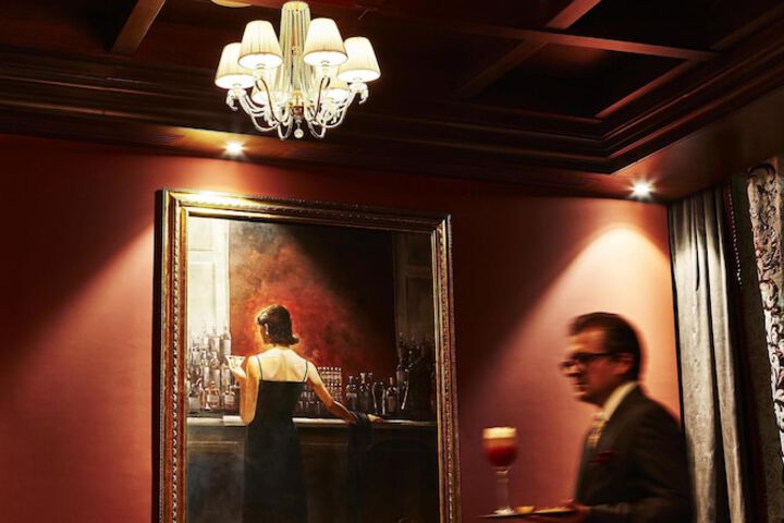Lounge 184 of 208