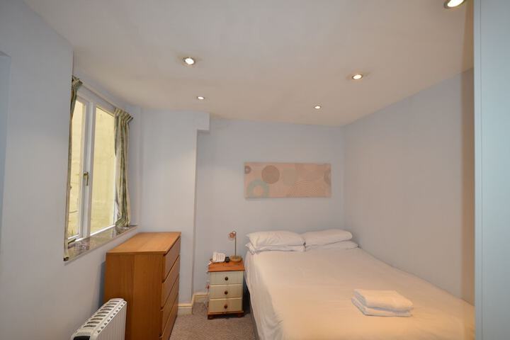 Room 134 of 371
