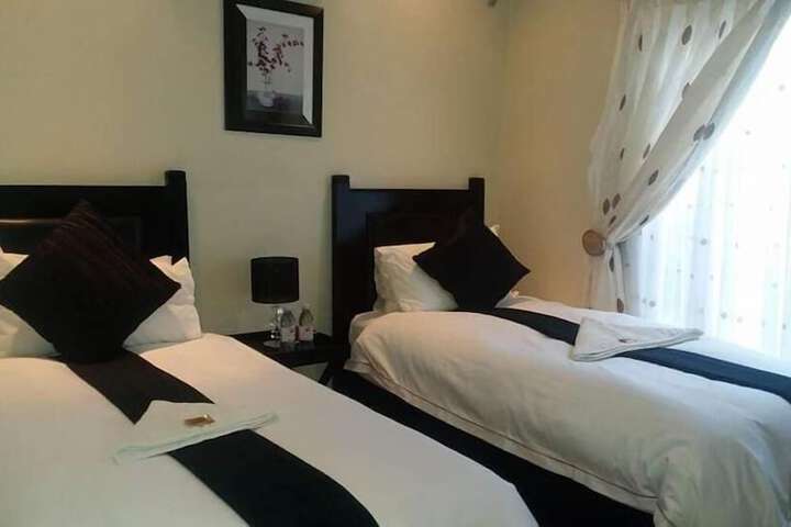 Room 12 of 48
