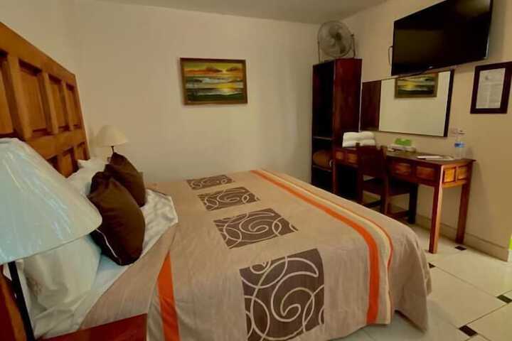 Room 43 of 97