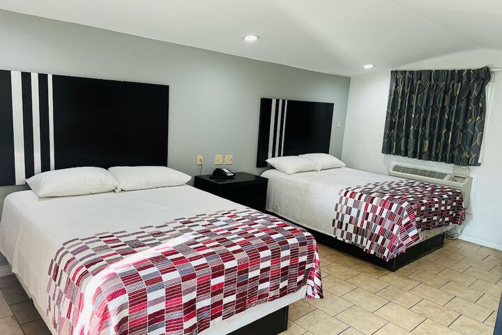 Room 17 of 17