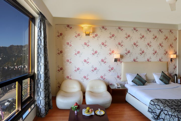 Room 13 of 47