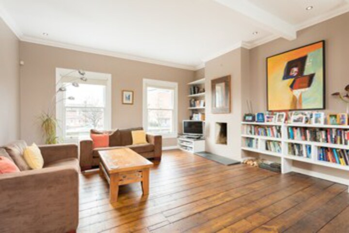 Room 4 of 10
