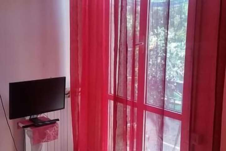 Room 8 of 14