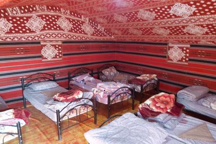 Room 2 of 62