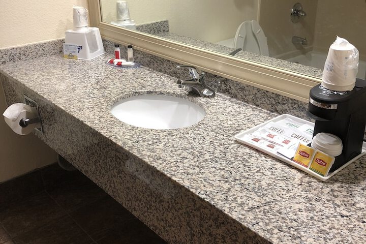 Bathroom sink