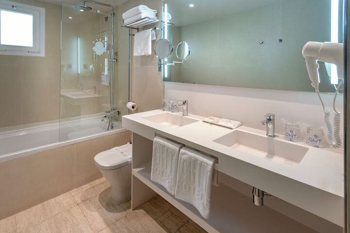 Clean Restrooms