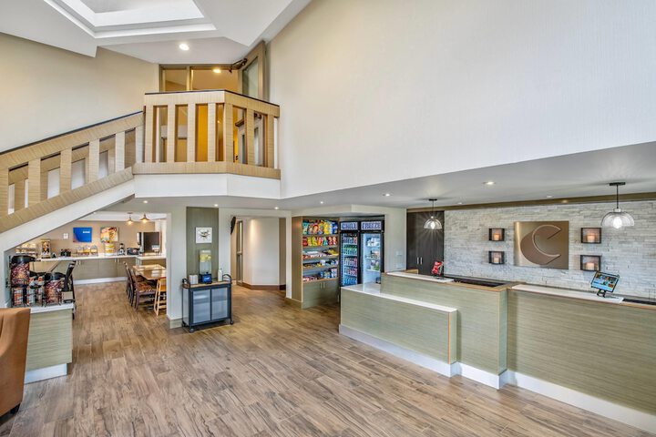 Guest Lobby