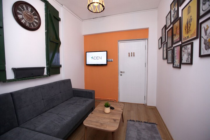 Room 26 of 39