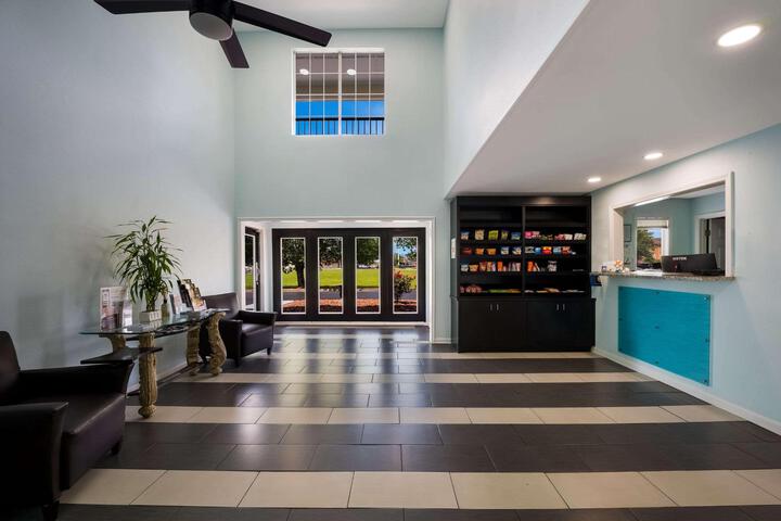 Guest Lobby