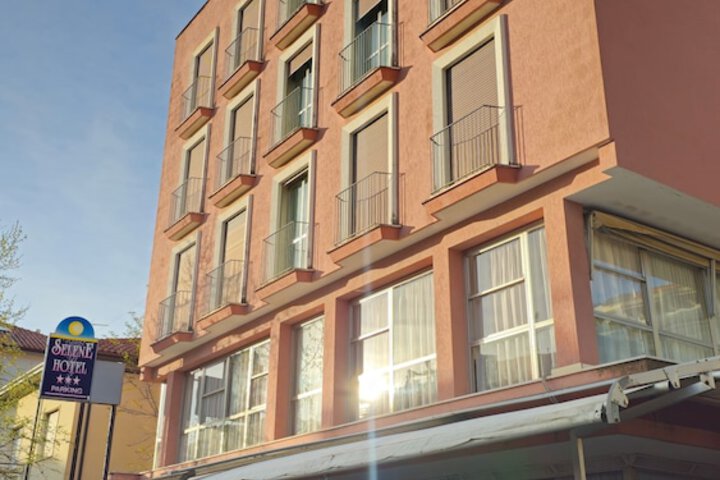 Hotel 78 of 88