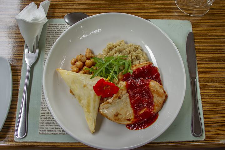 Dining 52 of 74