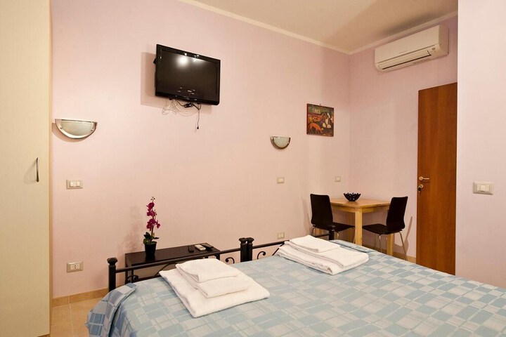 Room 18 of 35