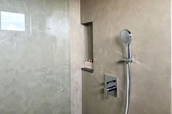 Room 60 of 99