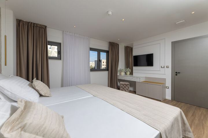 Room 30 of 71
