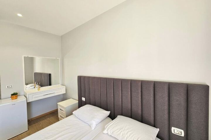 Room 85 of 131