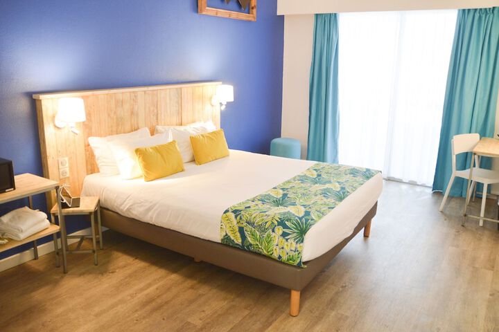 Room 8 of 47