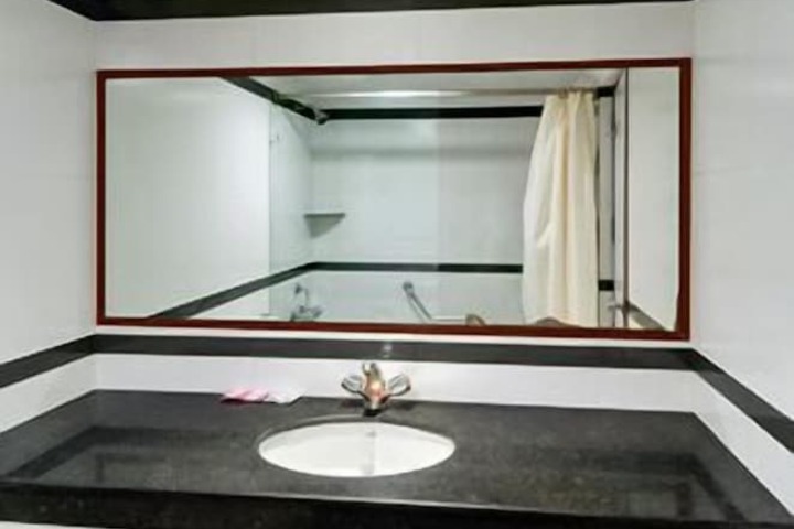 Room 14 of 19