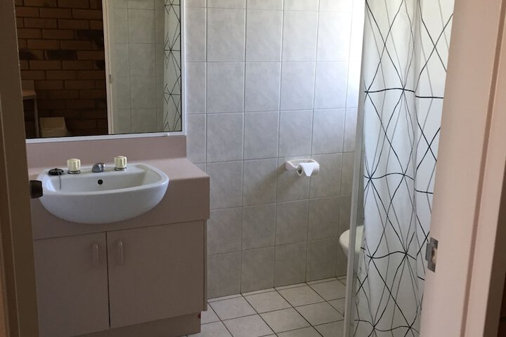 Room 5 of 7