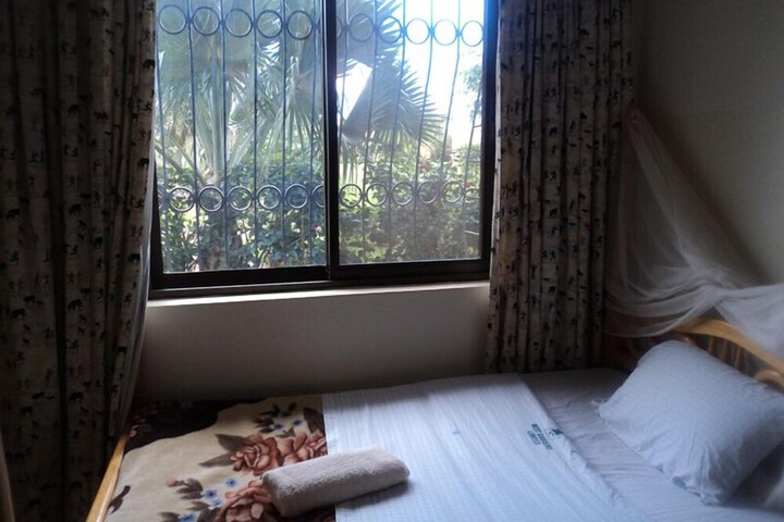 Room 4 of 55