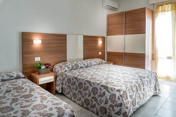 Room 20 of 90
