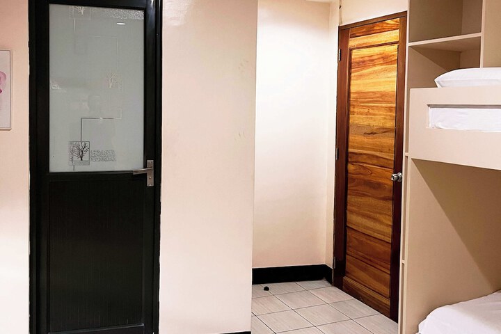 Room 43 of 90