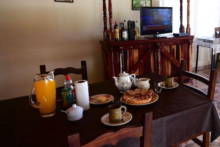 Breakfast/Coffee Service 19 of 32