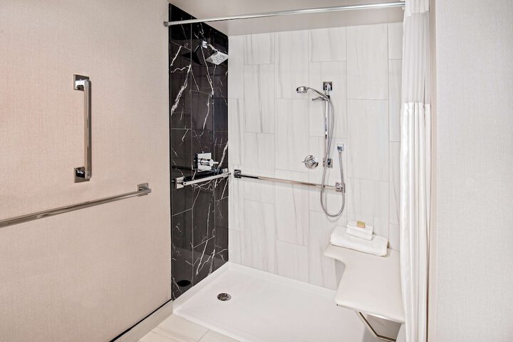 Bathroom shower