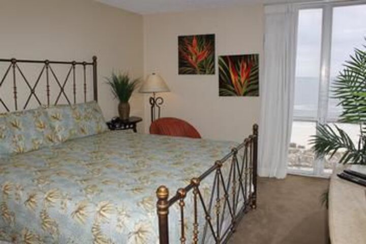 Room 25 of 65