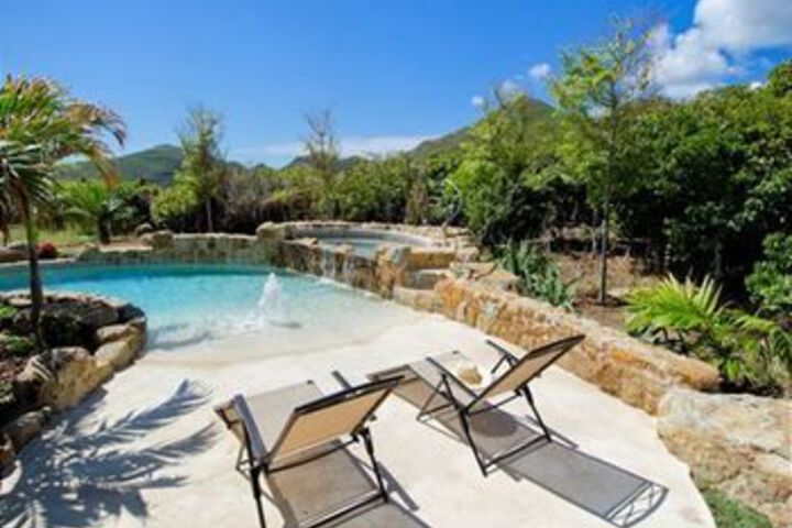 Pool 17 of 25