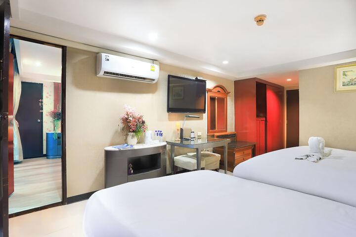 Room 26 of 70