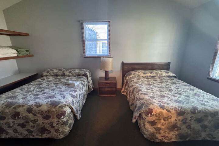Room 2 of 59